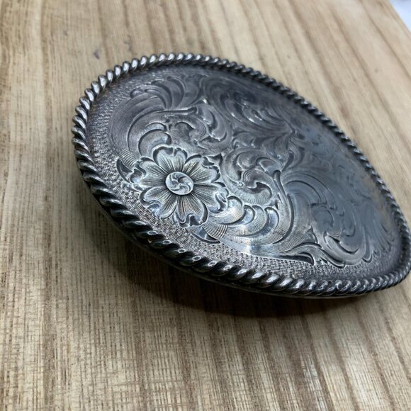 Vintage Distressed Silver Tone Floral Belt Buckle - Picture 2 of 6